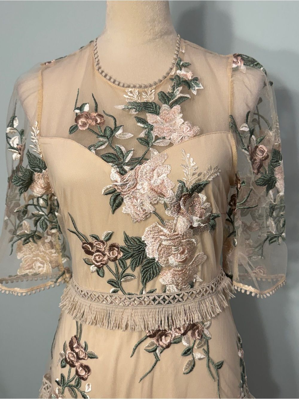 Just ME Embroidered Cream Tiered Lace Dress Size S - Picture 4 of 9